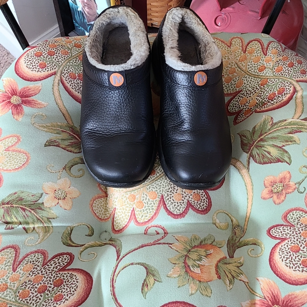 Women's shoes